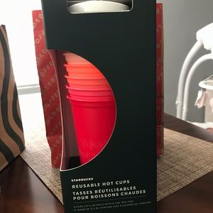 Starbucks reusable cups